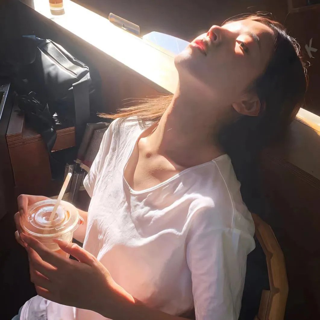 叽哩咕与女巫